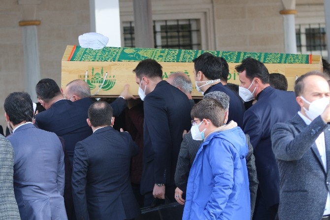 Cumhurbaşkanı Erdoğan, Hafız Nazırlı'nın cenaze namazına katıldı 8
