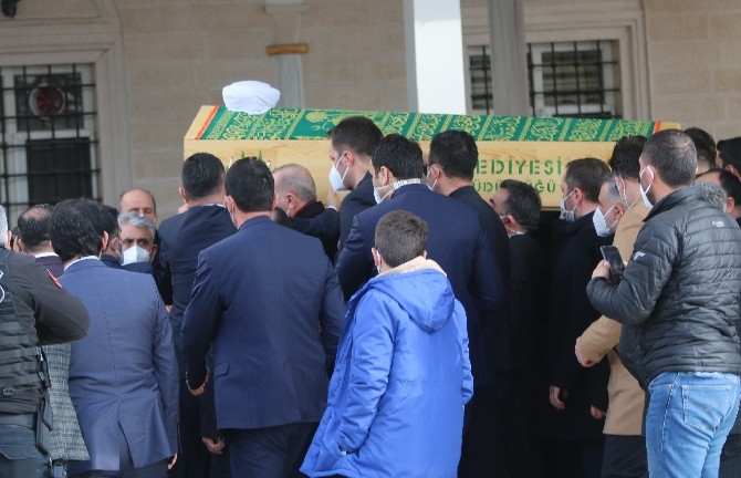 Cumhurbaşkanı Erdoğan, Hafız Nazırlı'nın cenaze namazına katıldı 9