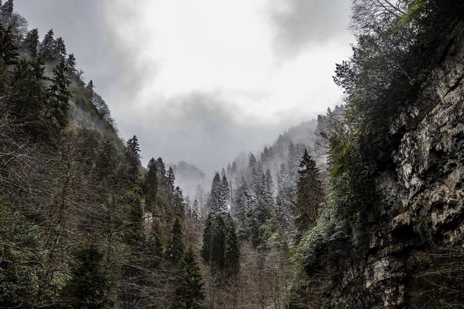 Kaçkar Dağları'nda sis ve kar yağışı 13