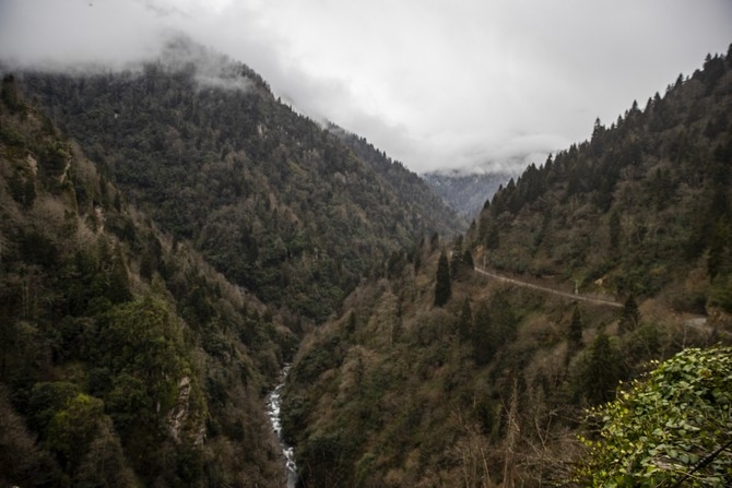 Kaçkar Dağları'nda sis ve kar yağışı 15