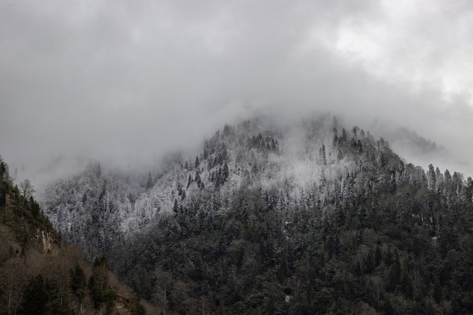 Kaçkar Dağları'nda sis ve kar yağışı 18