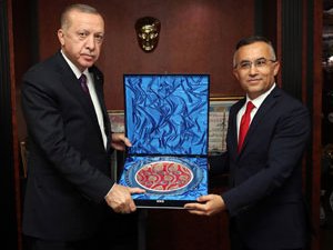 Cumhurbaşkanı Erdoğan Rize Valiliği ile Belediyeyi Ziyaret Etti