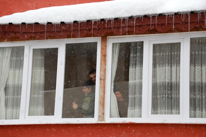 Rize'de Kar Yağışı Etkili Oluyor 10