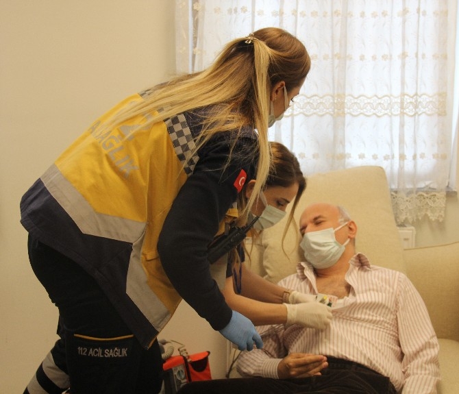 Rize'de Sağlık Personellerine Gerçeğini Aratmayan Uygulamalı Eğitim 5
