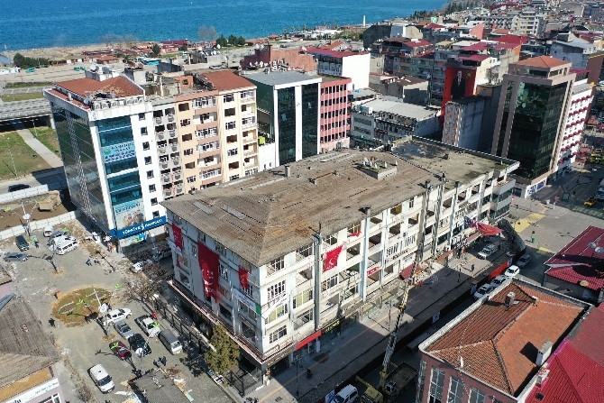 Rize'de Binalar Boşalınca Acı Gerçek Ortaya Çıktı 16