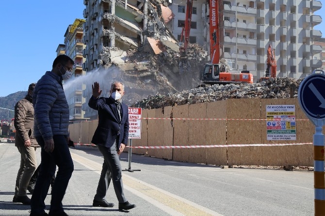 Rize'de Binalar Boşalınca Acı Gerçek Ortaya Çıktı 18