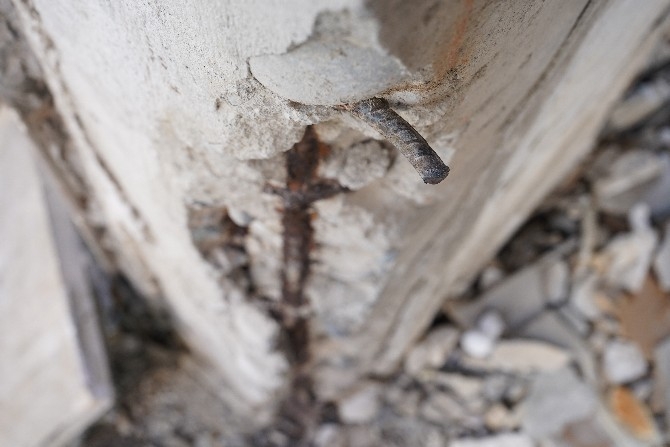 Rize'de Binalar Boşalınca Acı Gerçek Ortaya Çıktı 7