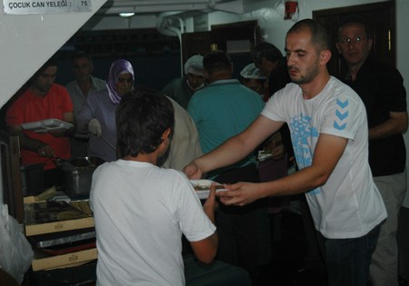 Rize’de Gemide İftar Vakti 16