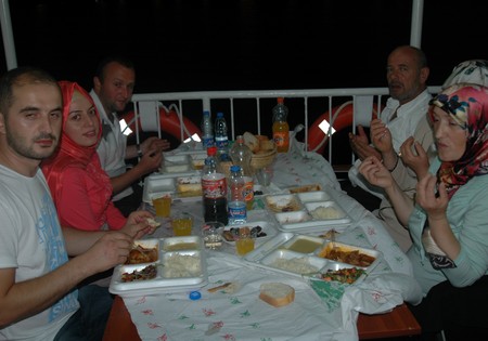 Rize’de Gemide İftar Vakti 22