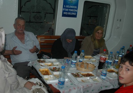 Rize’de Gemide İftar Vakti 25