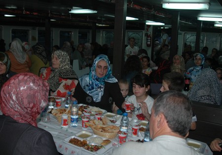Rize’de Gemide İftar Vakti 6