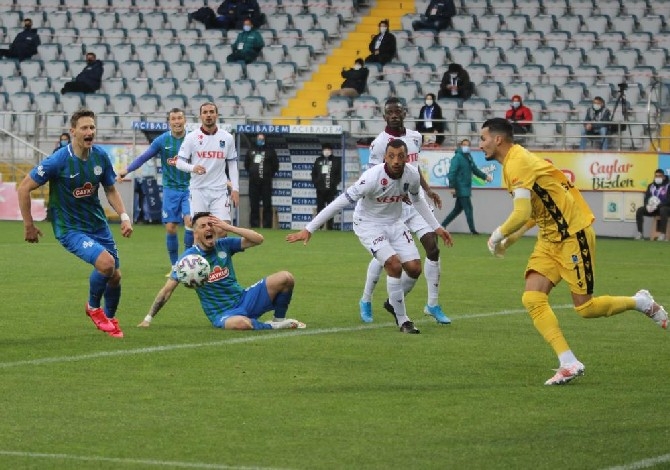 Çaykur Rizespor - Trabzonspor Maçından Kareler 19