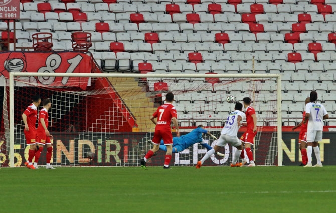 Fraport TAV Antalyaspor - Çaykur Rizespor Maçından Kareler 11