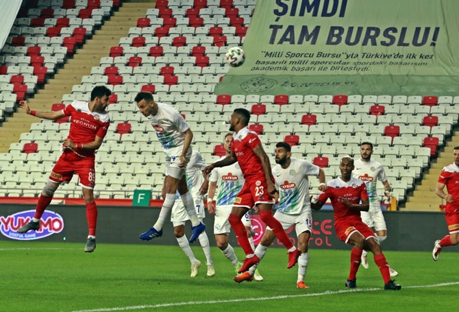 Fraport TAV Antalyaspor - Çaykur Rizespor Maçından Kareler 20