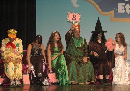 2 Ayrı Program 2 Ayrı Coşku 1