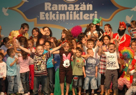 2 Ayrı Program 2 Ayrı Coşku 20