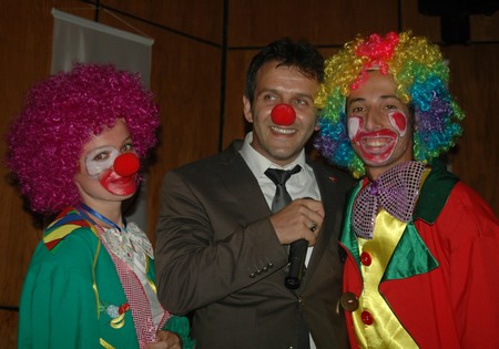 2 Ayrı Program 2 Ayrı Coşku 24