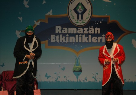 2 Ayrı Program 2 Ayrı Coşku 27