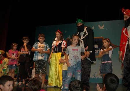 2 Ayrı Program 2 Ayrı Coşku 39