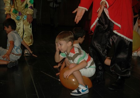 2 Ayrı Program 2 Ayrı Coşku 48