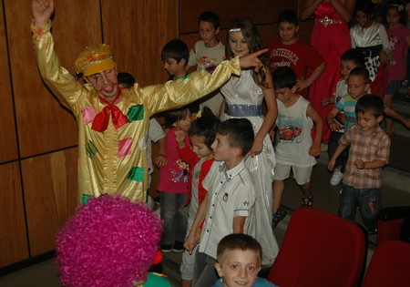 2 Ayrı Program 2 Ayrı Coşku 50