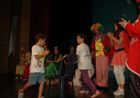 2 Ayrı Program 2 Ayrı Coşku 55