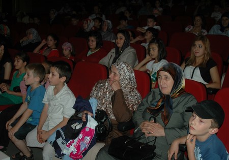 2 Ayrı Program 2 Ayrı Coşku 59