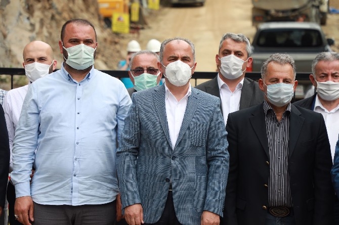 Rize'de 15 belediye başkanı İkizdere'de yapılacak taş ocağına  9