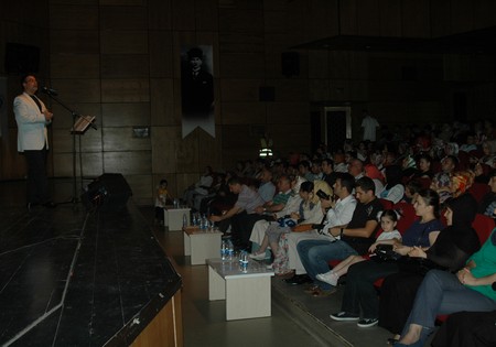 Rize'de İbrahim Sadri Fırtınası Esti 10