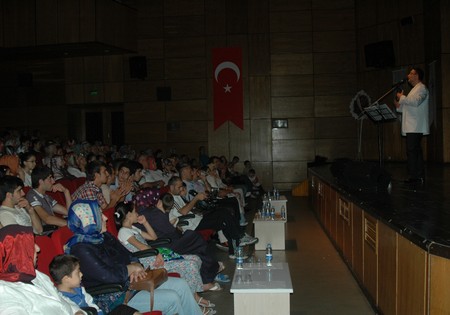 Rize'de İbrahim Sadri Fırtınası Esti 28