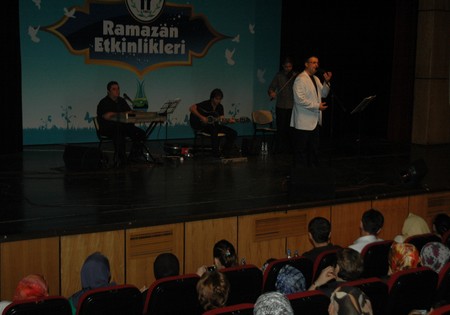 Rize'de İbrahim Sadri Fırtınası Esti 6