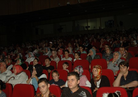 Rize'de İbrahim Sadri Fırtınası Esti 63