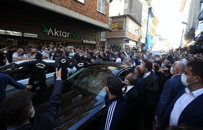 İYİ Parti Genel Başkanı Meral Akşener, Rize'de protesto edildi 16