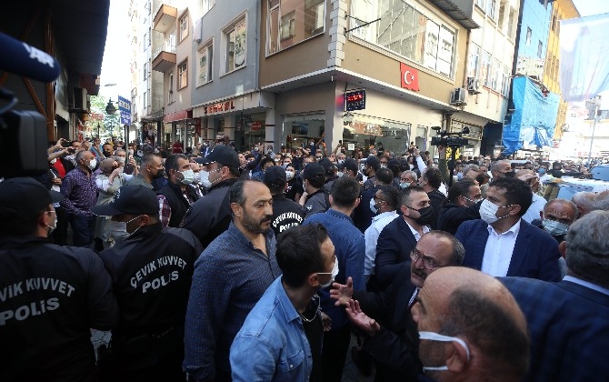 İYİ Parti Genel Başkanı Meral Akşener, Rize'de protesto edildi 17