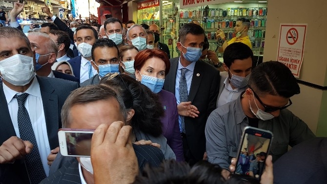 İYİ Parti Genel Başkanı Meral Akşener, Rize'de protesto edildi 24