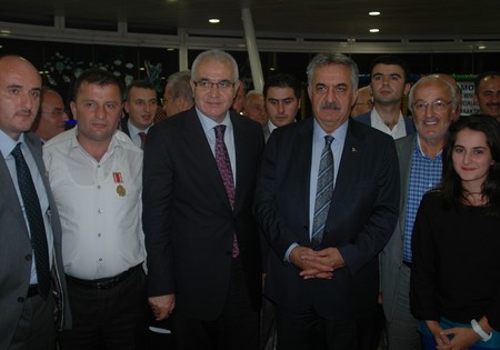 Bakan Yazıcı Şehit Aileleri İftarında 21