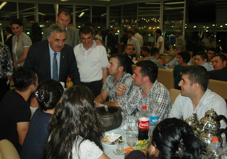 Bakan Yazıcı Şehit Aileleri İftarında 23