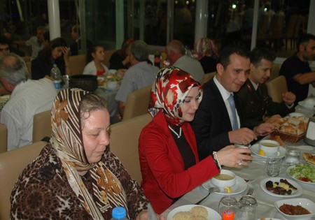 Bakan Yazıcı Şehit Aileleri İftarında 7