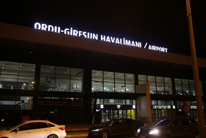 Ordu-Giresun Havalimanı’nda bir uçağa bomba ihbarı 9