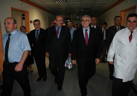 Rize Valisi Çakır El Öptü Eli Öpüldü 13