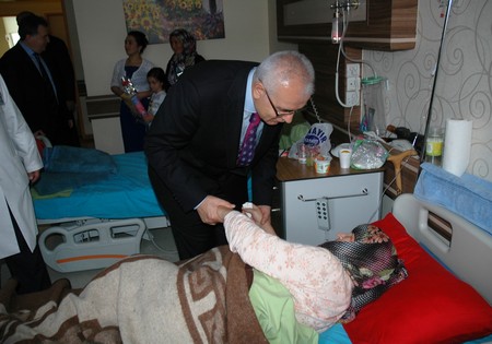 Rize Valisi Çakır El Öptü Eli Öpüldü 24