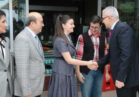 Rize Valisi Çakır El Öptü Eli Öpüldü 26