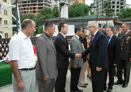 Rize Valisi Çakır El Öptü Eli Öpüldü 29