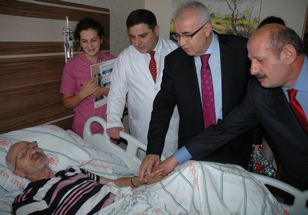 Rize Valisi Çakır El Öptü Eli Öpüldü 6