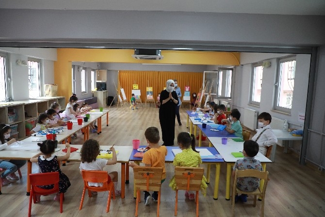 Rize'de anaokulu öğrencilerinin yaptığı resimler çocuk acil servisi 3