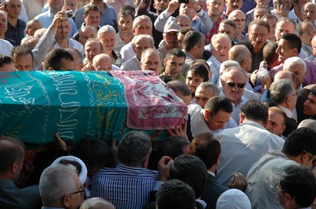 Erdoğan Teyzesi Meliha Er'in Rize'deki Cenaze Törenine Katıldı 107