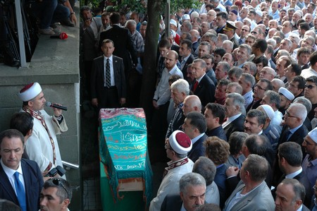 Erdoğan Teyzesi Meliha Er'in Rize'deki Cenaze Törenine Katıldı 45