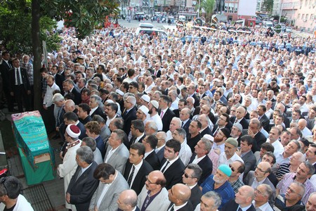 Erdoğan Teyzesi Meliha Er'in Rize'deki Cenaze Törenine Katıldı 49