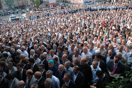 Erdoğan Teyzesi Meliha Er'in Rize'deki Cenaze Törenine Katıldı 65