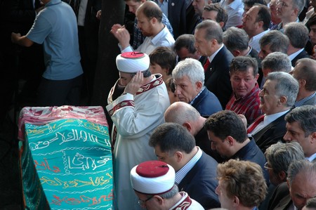 Erdoğan Teyzesi Meliha Er'in Rize'deki Cenaze Törenine Katıldı 71